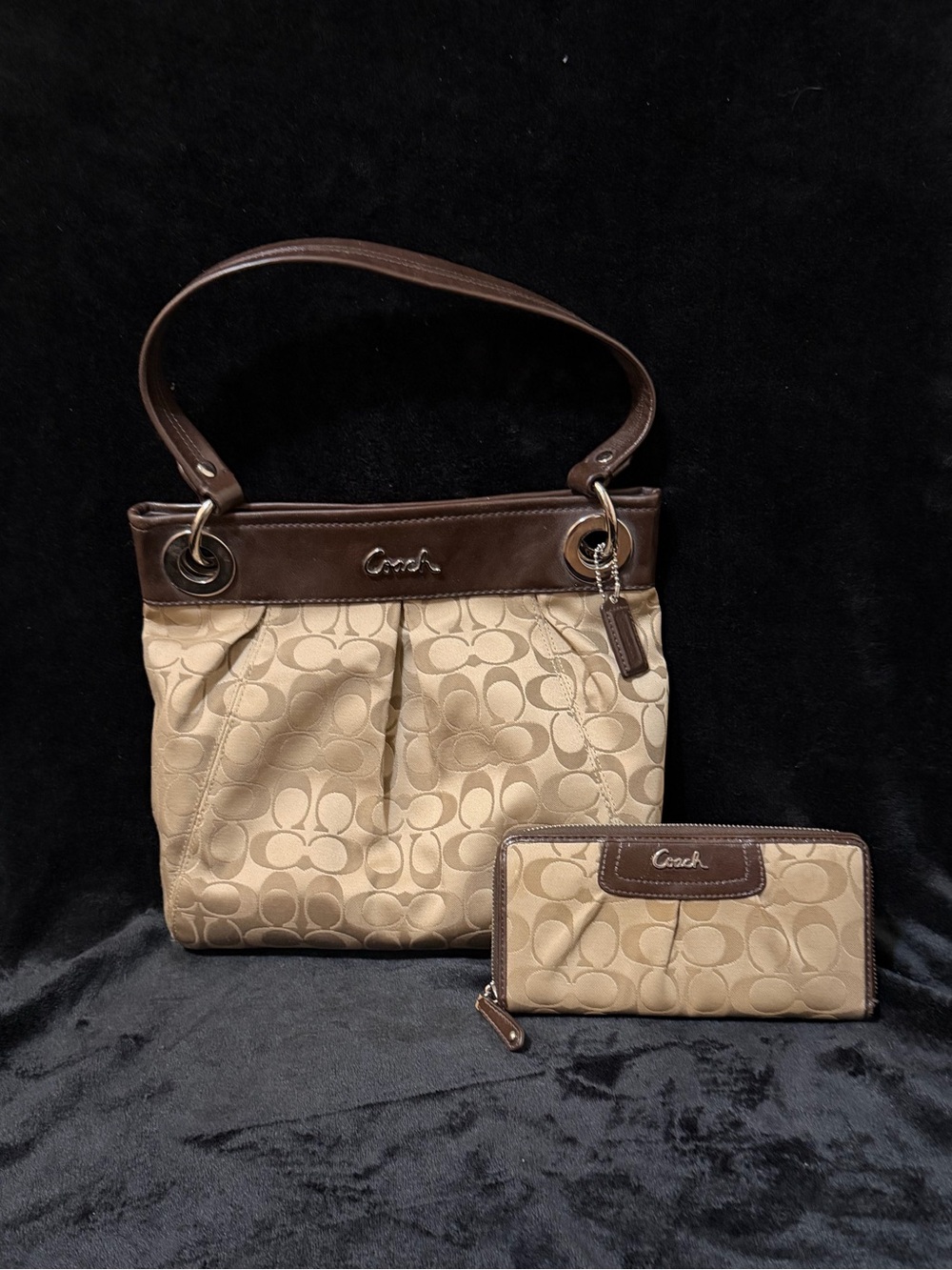 Coach Ashley Signature Hippie Convertible Shoulder Bag&wallet